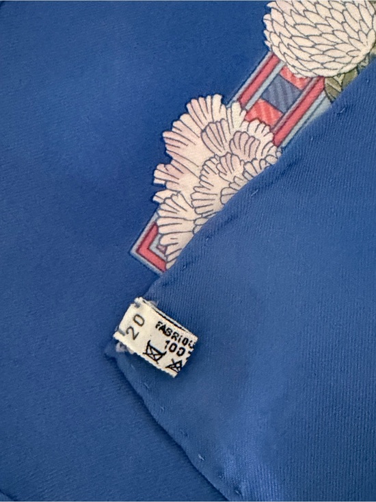 Hermes Paris Jeux de Paille Blue Floral Silk Scarf.